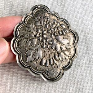 Vintage 1984 Towle Sterling Silver Ornament Floral Medallion